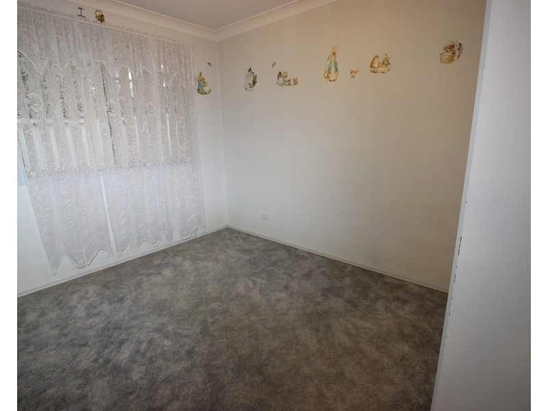 15 Grove Place, Cameron Park NSW 2285