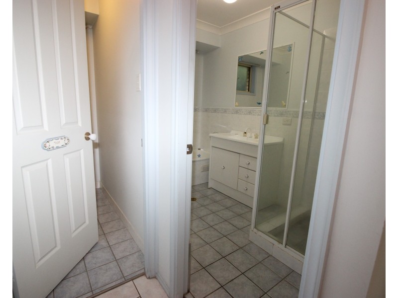 15 Grove Place, Cameron Park NSW 2285