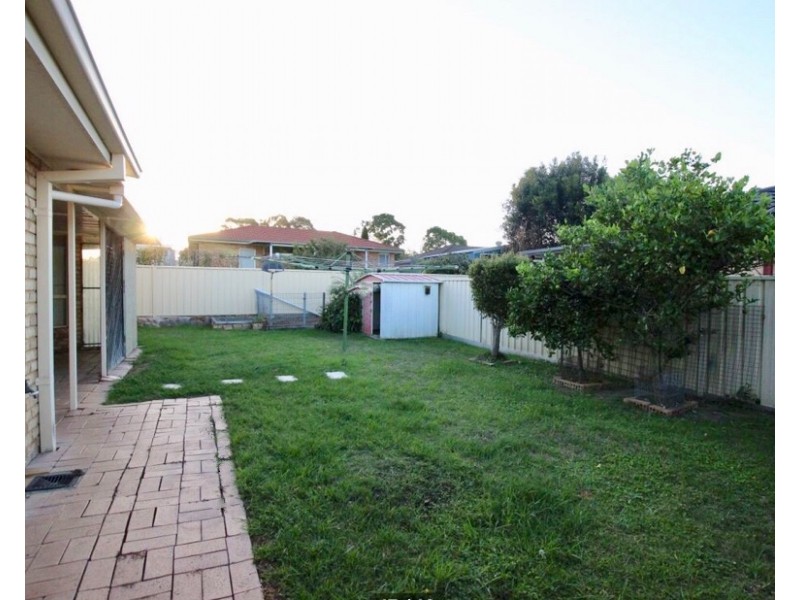 15 Grove Place, Cameron Park NSW 2285