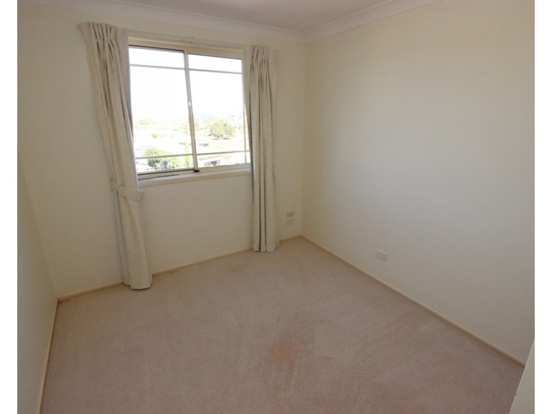 23 Condor Close, Cameron Park NSW 2285