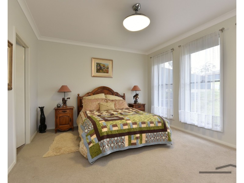 30 Boyne Crescent, Cameron Park NSW 2285