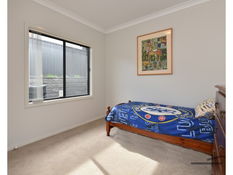 30 Boyne Crescent, Cameron Park NSW 2285