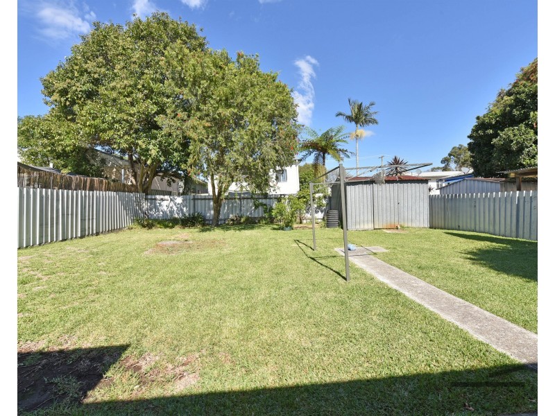 12 Florence Street, Cardiff South NSW 2285