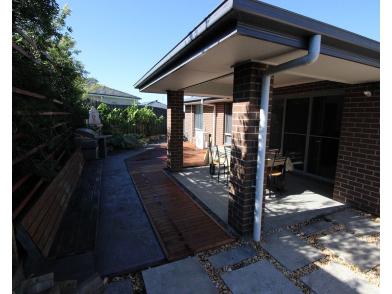 25 Medina Place, Cameron Park NSW 2285