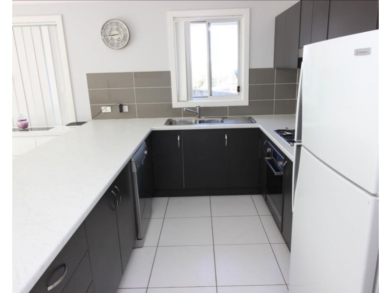 32 Shipley Street, Cameron Park NSW 2285