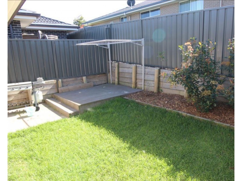 32 Shipley Street, Cameron Park NSW 2285