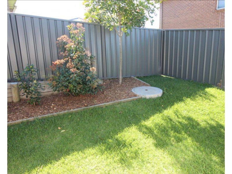 32 Shipley Street, Cameron Park NSW 2285