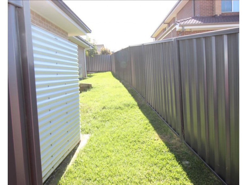 32 Shipley Street, Cameron Park NSW 2285