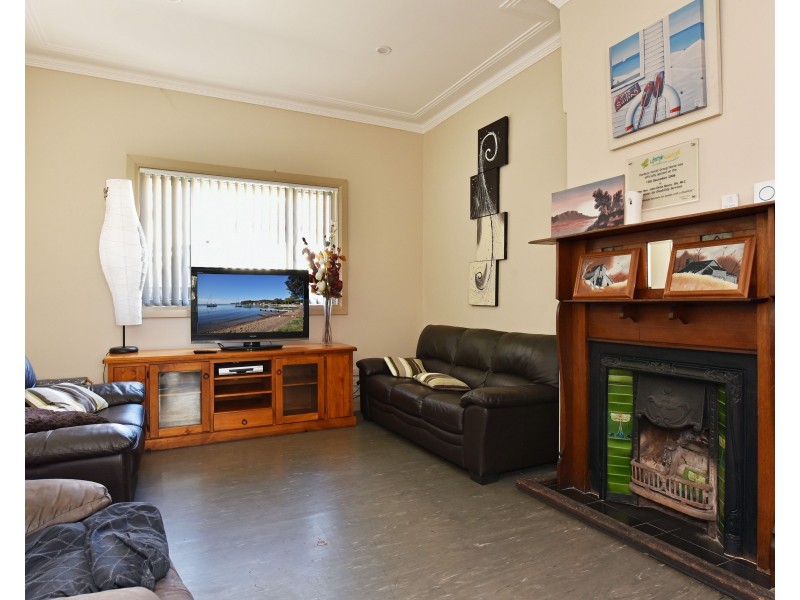 49 Hanbury Street, Mayfield NSW 2304