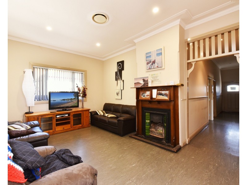 49 Hanbury Street, Mayfield NSW 2304
