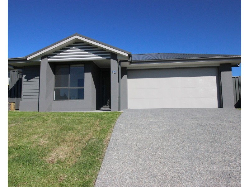 12 Concord Circuit, Cliftleigh NSW 2321