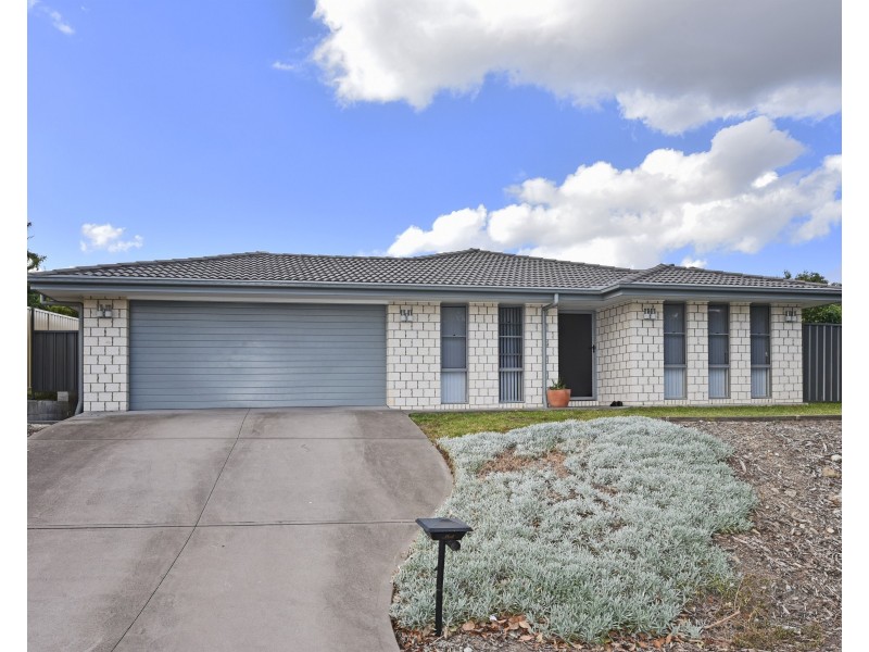 60 Constitution Drive, Cameron Park NSW 2285
