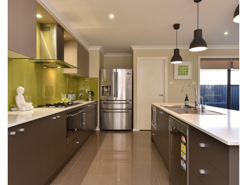 36 Calancra Avenue, Cameron Park NSW 2285