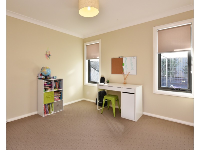 36 Calancra Avenue, Cameron Park NSW 2285