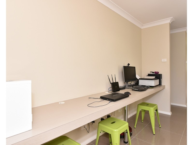 36 Calancra Avenue, Cameron Park NSW 2285