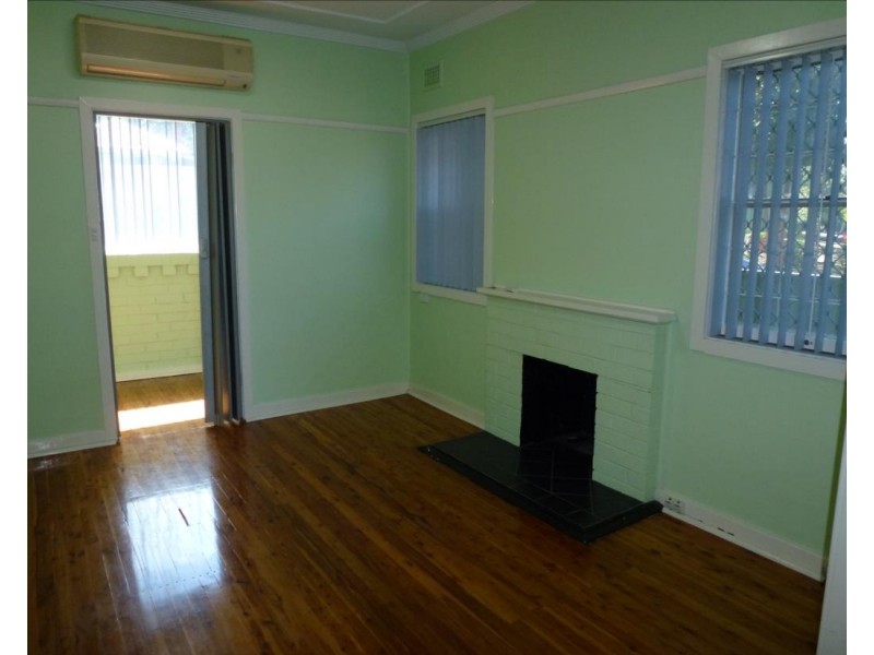 311 Lake Road, Glendale NSW 2285