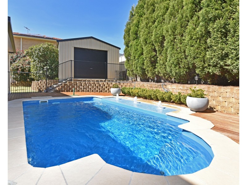 8 Morley Court, Cameron Park NSW 2285