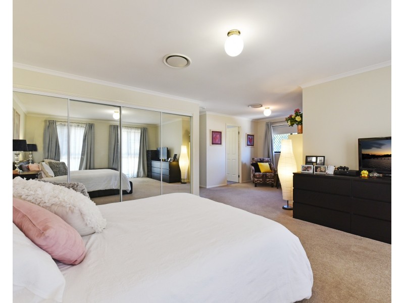 8 Morley Court, Cameron Park NSW 2285