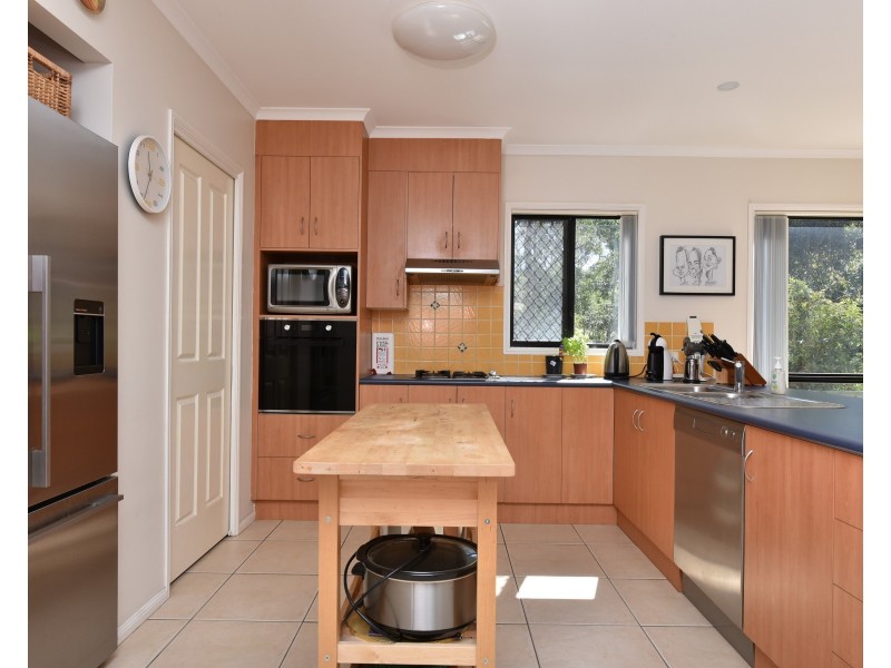 8 Morley Court, Cameron Park NSW 2285