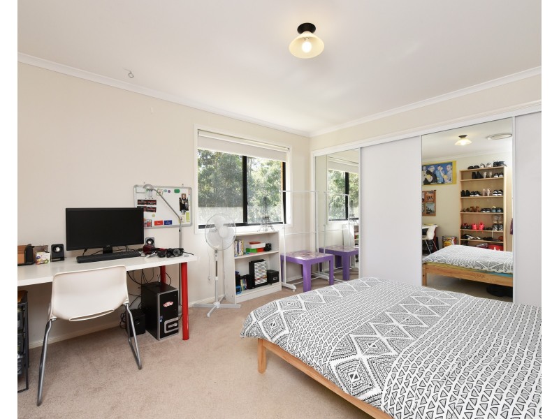 8 Morley Court, Cameron Park NSW 2285