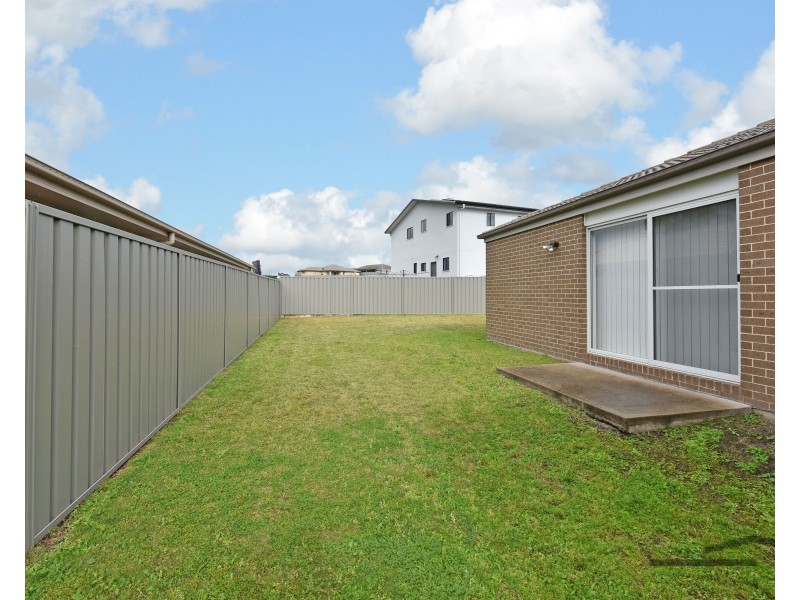 6 Galea Close, Cameron Park NSW 2285