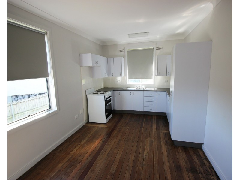 302 Lake Road, Glendale NSW 2285