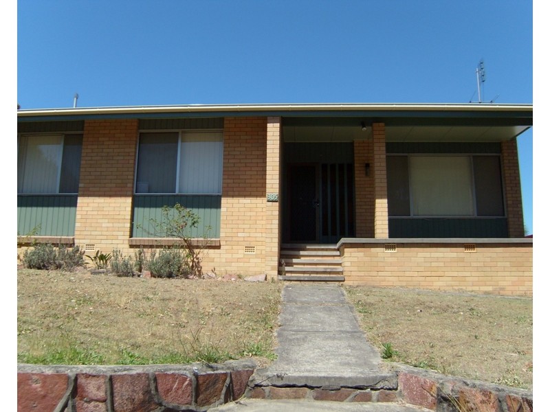 305 McCaffrey Drive, Rankin Park NSW 2287