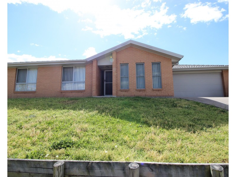 26 Northridge Drive, Cameron Park NSW 2285
