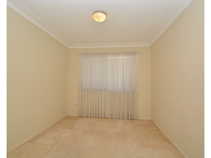 4 Weatherly Street, Booragul NSW 2284