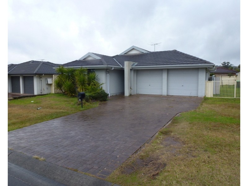 20 Lakeaire Circuit, Cameron Park NSW 2285