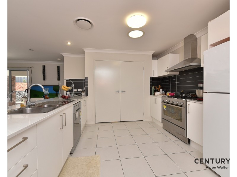 1 Seacrest Drive, Cameron Park NSW 2285