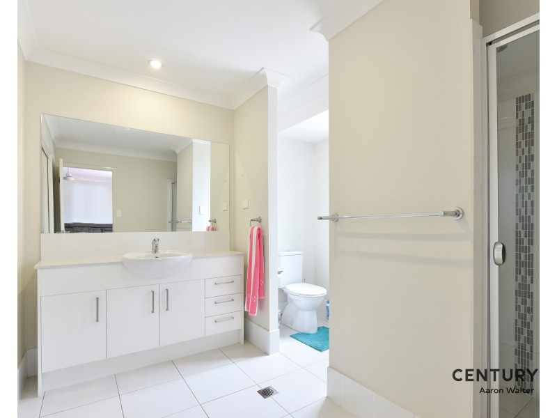 1 Seacrest Drive, Cameron Park NSW 2285