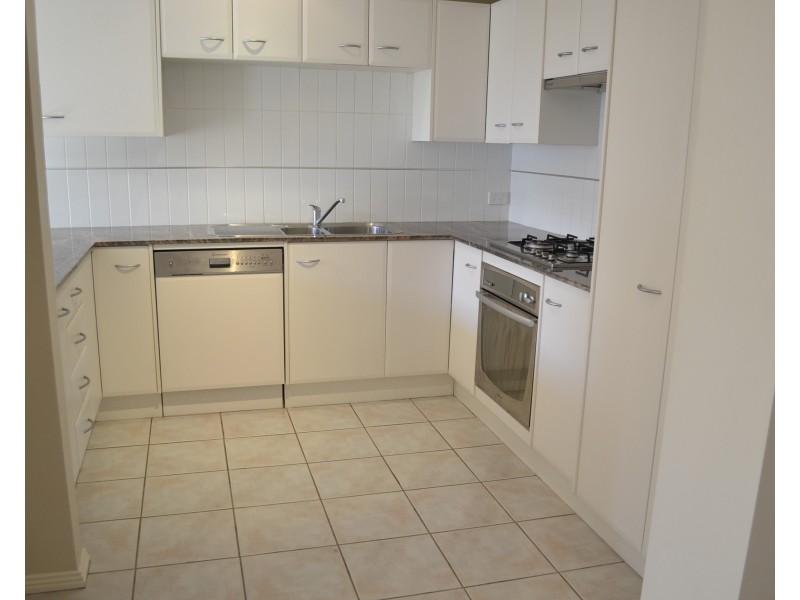 3/24 Churchill Circuit, Hamilton South NSW 2303