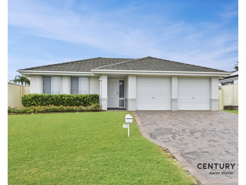 8 Lakeaire Circuit, Cameron Park NSW 2285