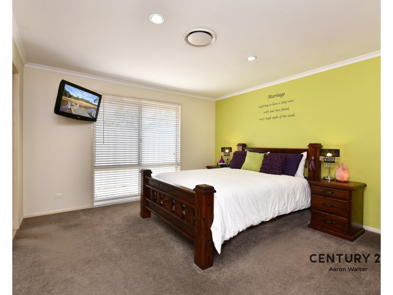 9 Janus Close, Cameron Park NSW 2285