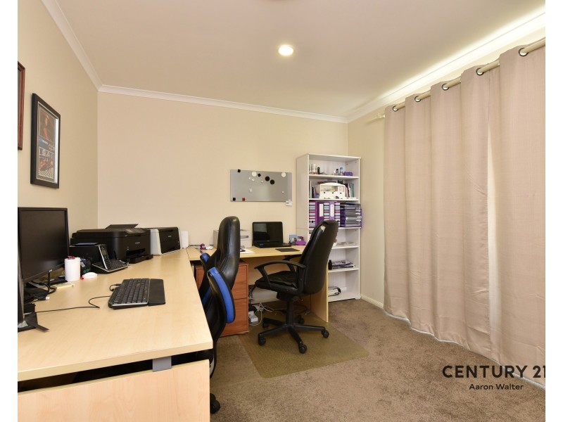 9 Janus Close, Cameron Park NSW 2285