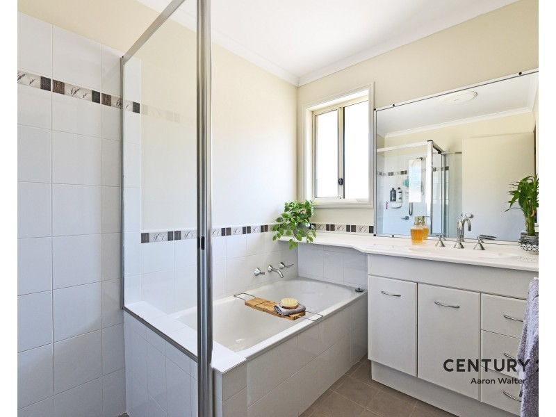 9 Janus Close, Cameron Park NSW 2285