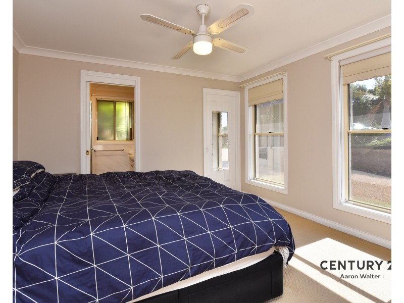 6 Bracken Close, Cameron Park NSW 2285