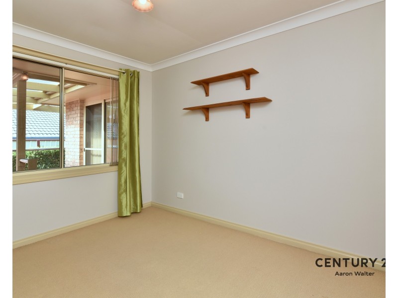 6 Bracken Close, Cameron Park NSW 2285