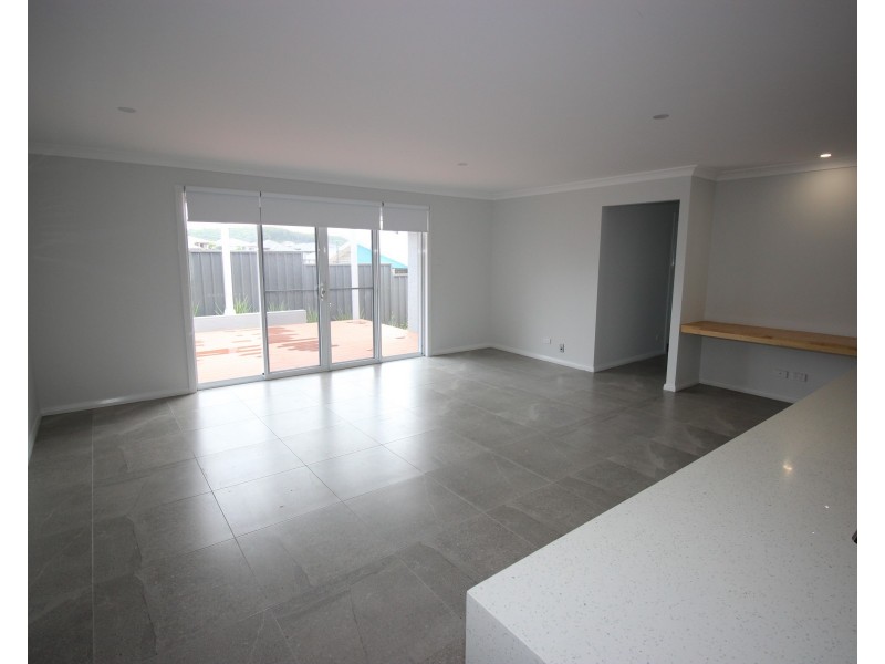 70 Wigeon Chase, Cameron Park NSW 2285