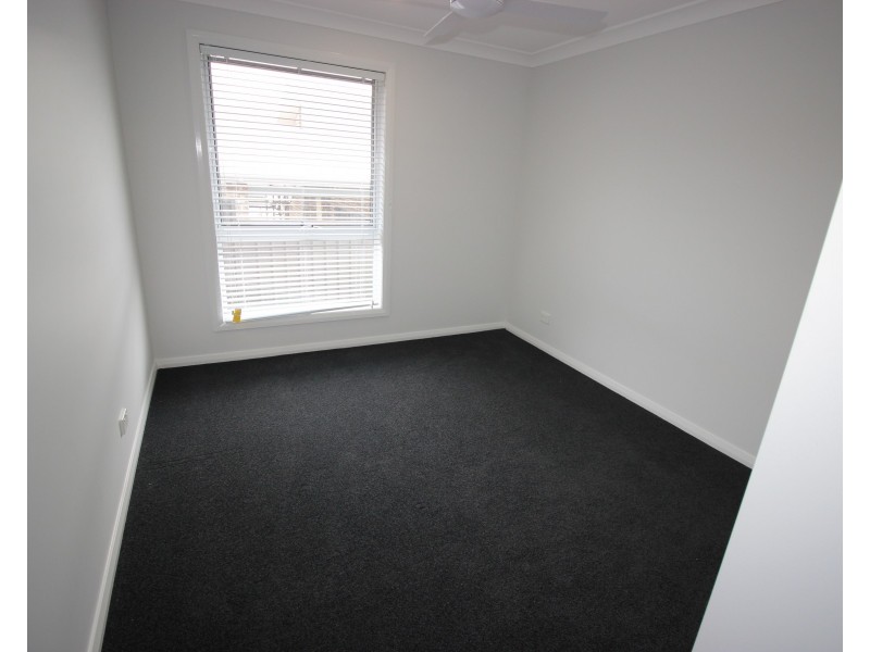 70 Wigeon Chase, Cameron Park NSW 2285