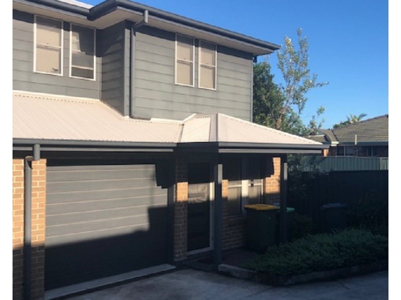 11/8 Angophora Drive, Warabrook NSW 2304