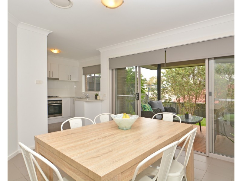 11/8 Angophora Drive, Warabrook NSW 2304