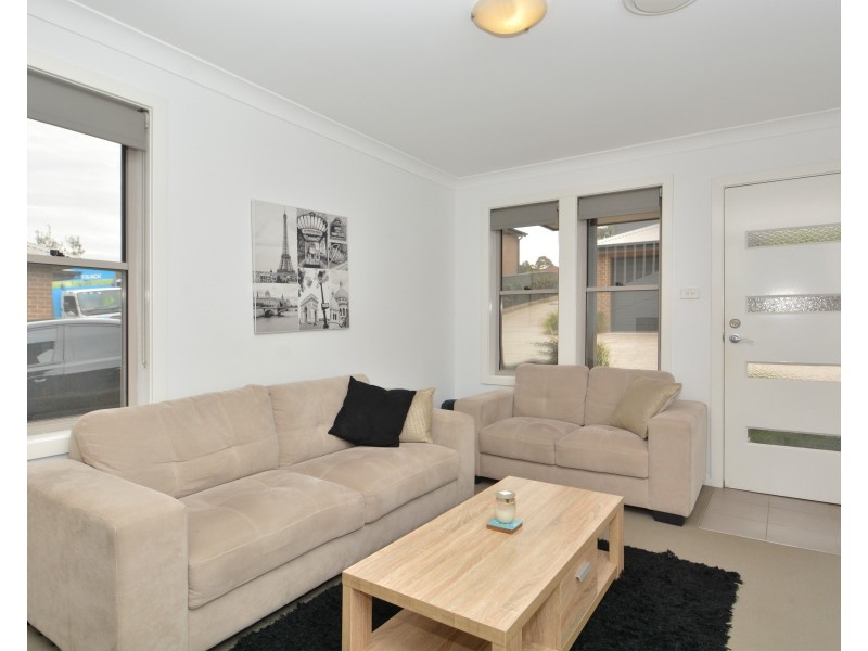 11/8 Angophora Drive, Warabrook NSW 2304