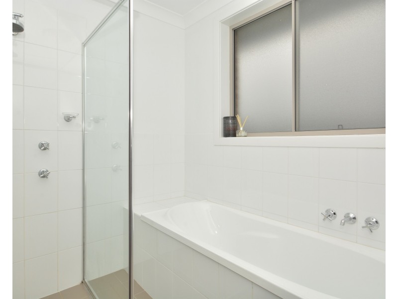 11/8 Angophora Drive, Warabrook NSW 2304