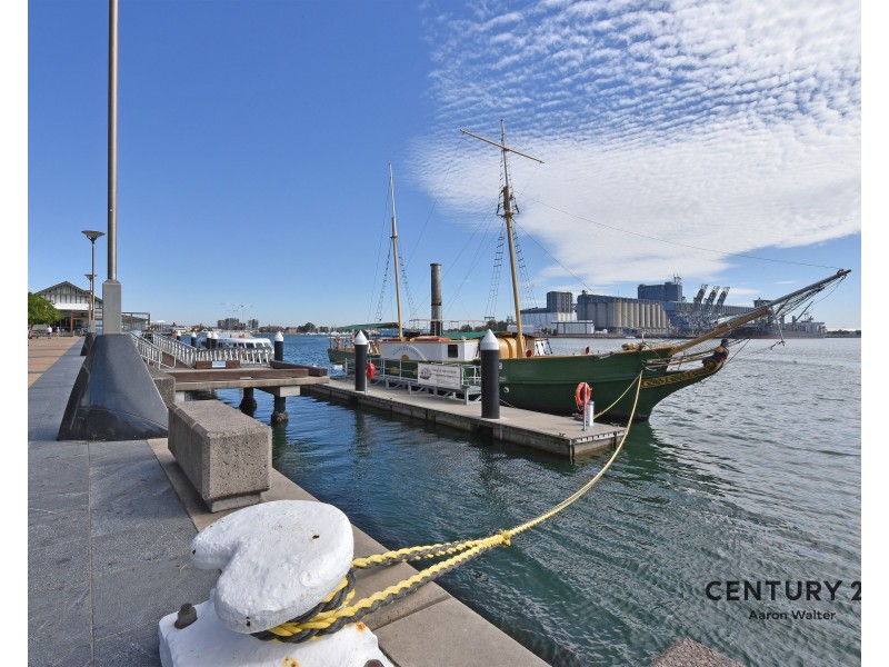 209/4 Honeysuckle Drive, Newcastle NSW 2300