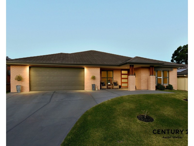 30 Calancra Avenue, Cameron Park NSW 2285
