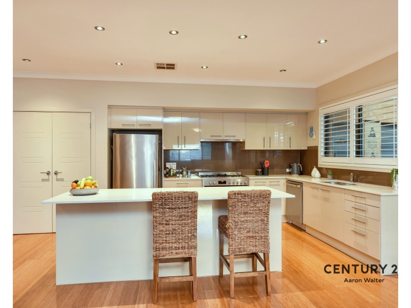 30 Calancra Avenue, Cameron Park NSW 2285