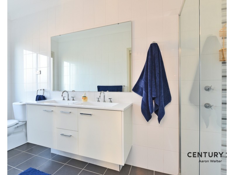 30 Calancra Avenue, Cameron Park NSW 2285