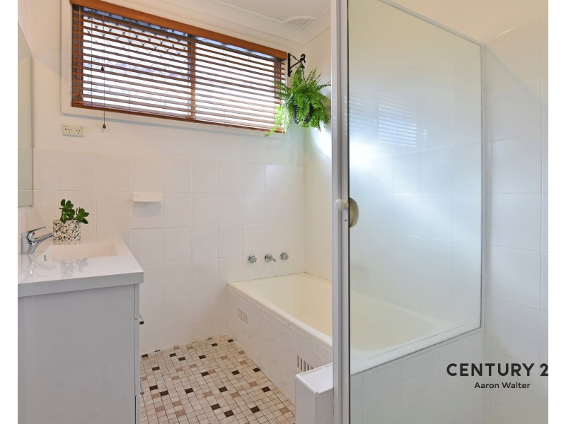 33 Raggatt Crescent, Edgeworth NSW 2285